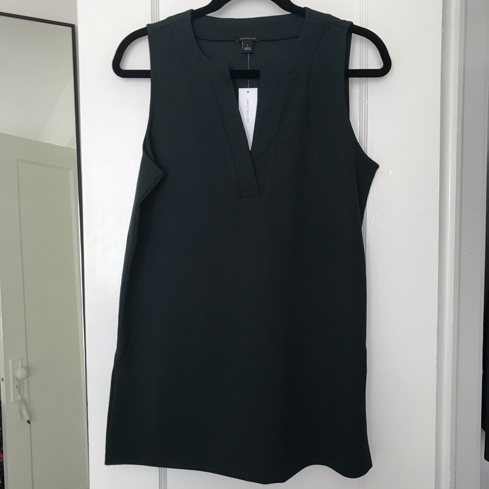 NWT Green Split Neck Tunic Tank Top Shell